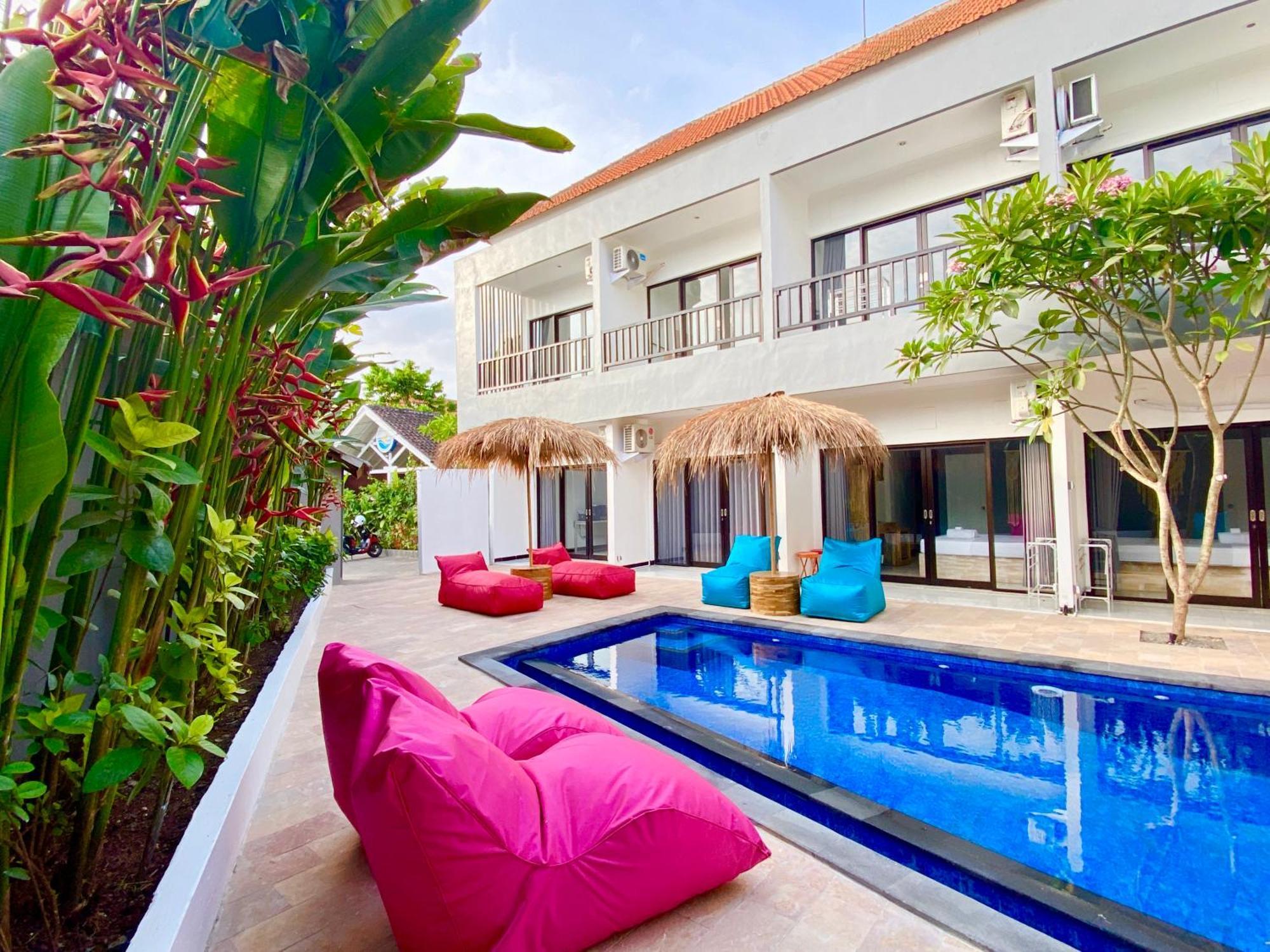 Summer Of Surf Hostel Uluwatu ウンガサン エクステリア 写真
