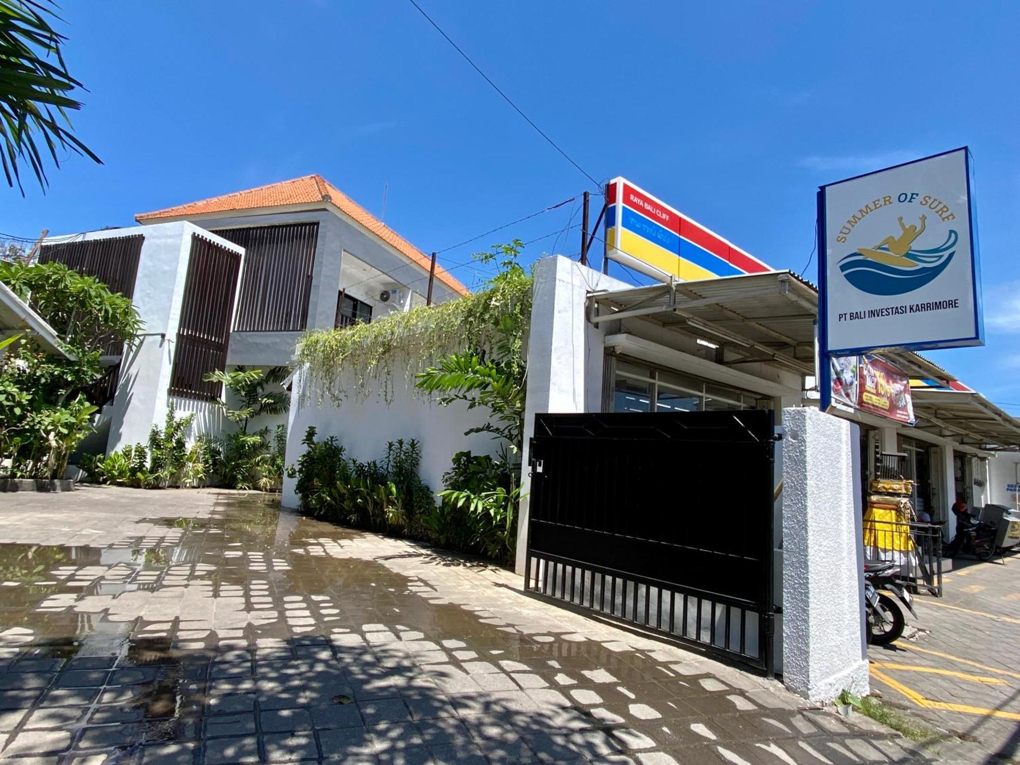 Summer Of Surf Hostel Uluwatu ウンガサン エクステリア 写真