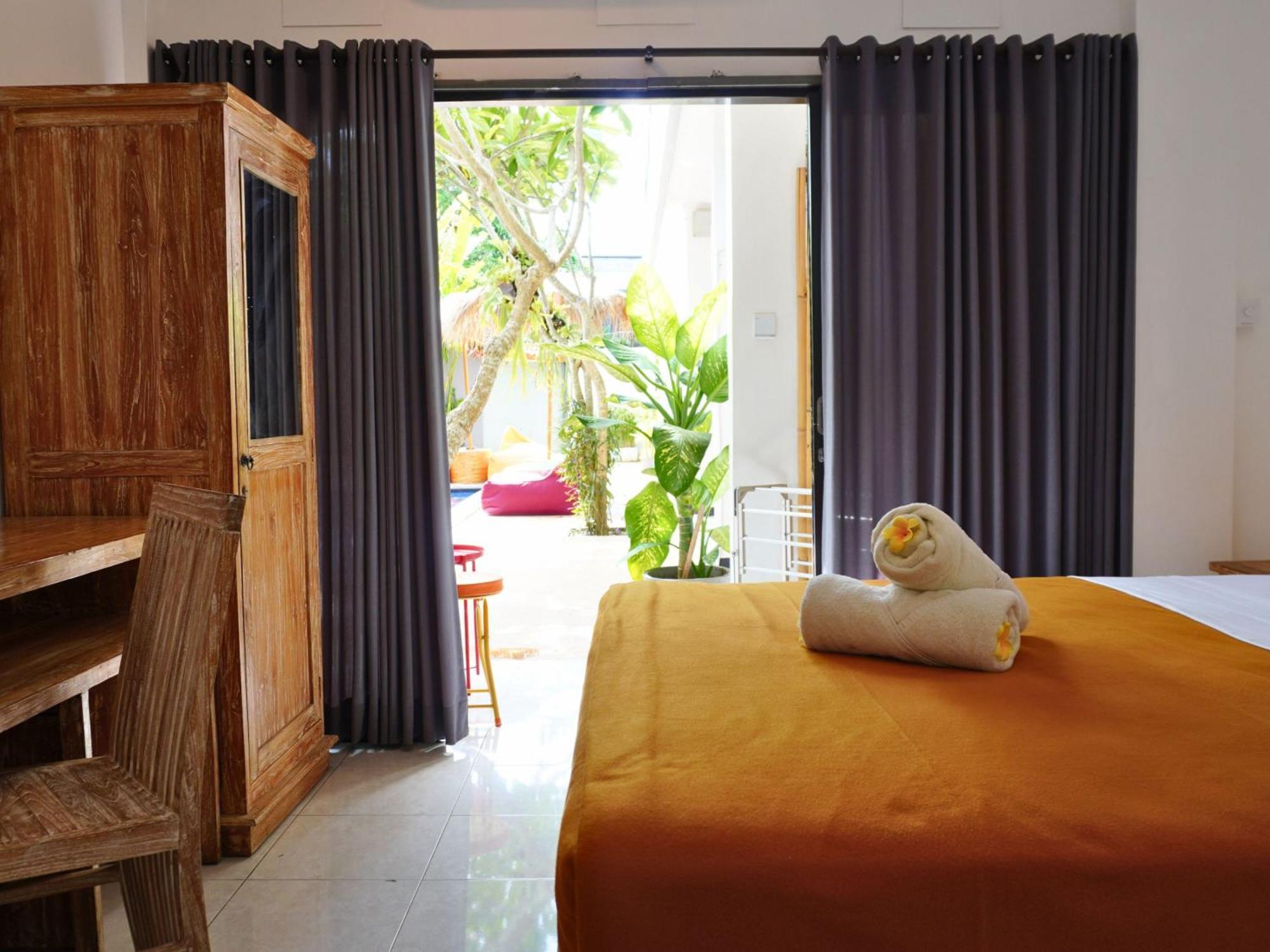 Summer Of Surf Hostel Uluwatu ウンガサン エクステリア 写真
