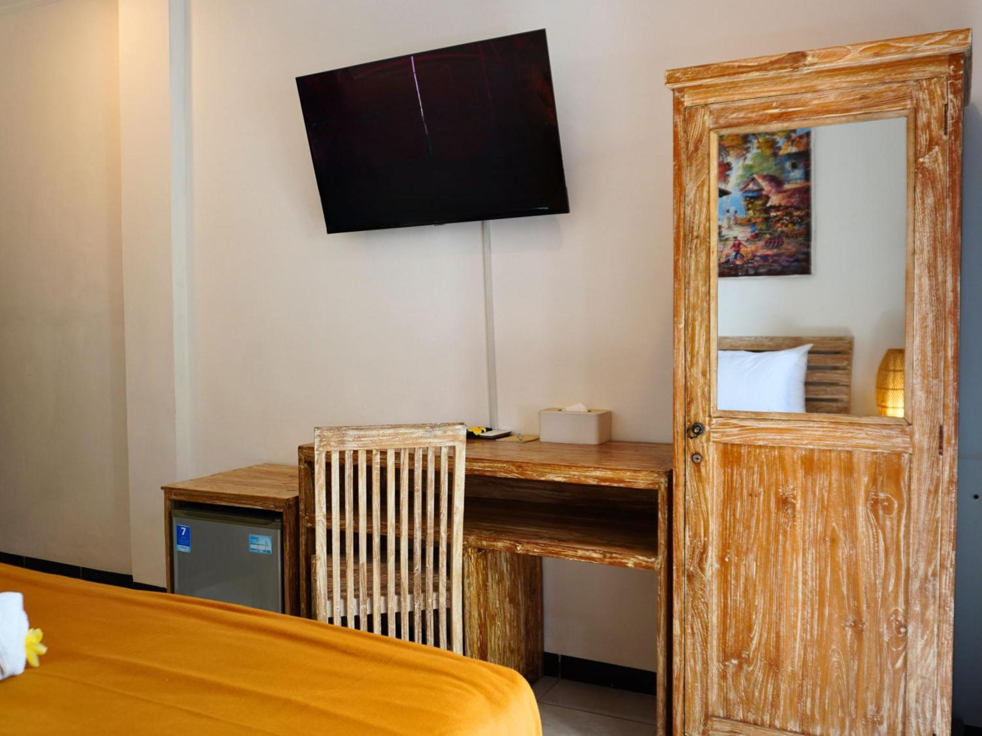 Summer Of Surf Hostel Uluwatu ウンガサン エクステリア 写真
