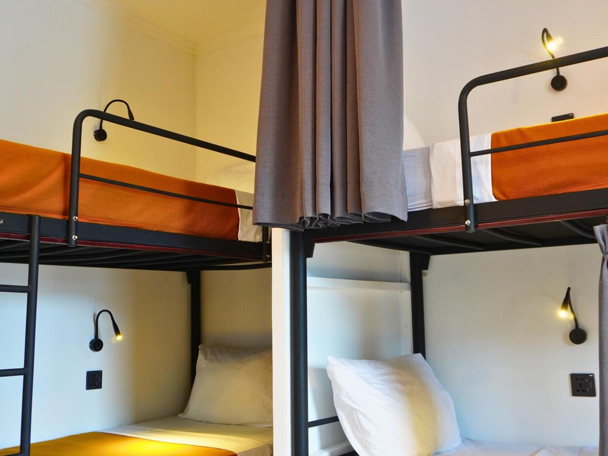 Summer Of Surf Hostel Uluwatu ウンガサン エクステリア 写真
