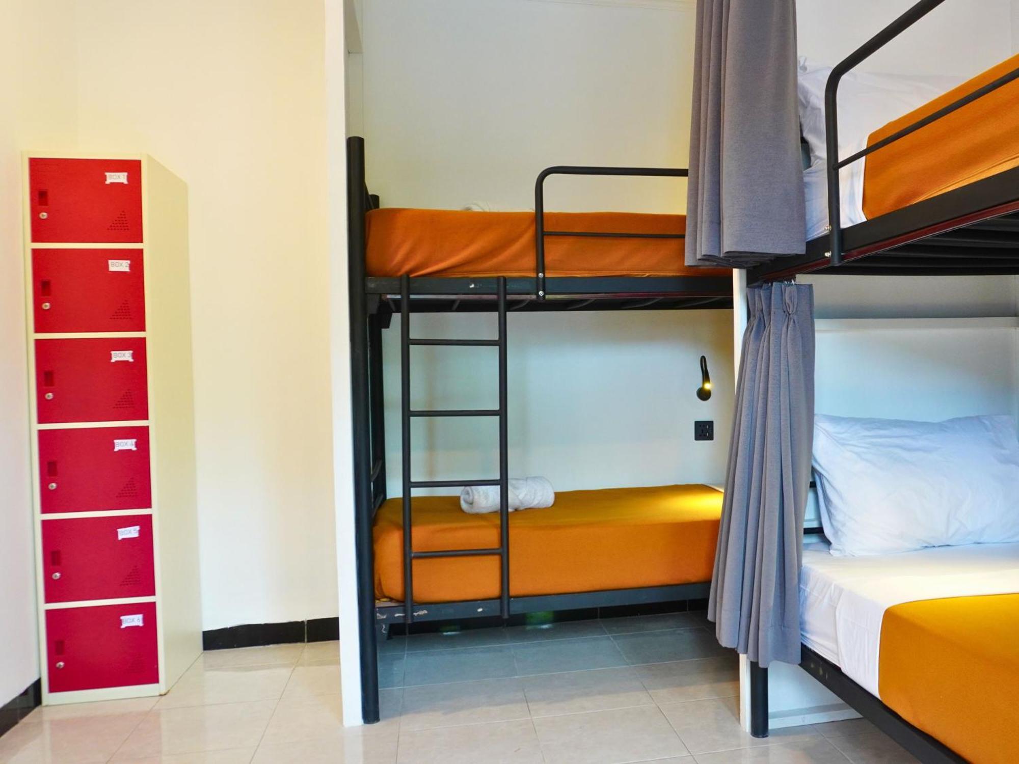 Summer Of Surf Hostel Uluwatu ウンガサン エクステリア 写真