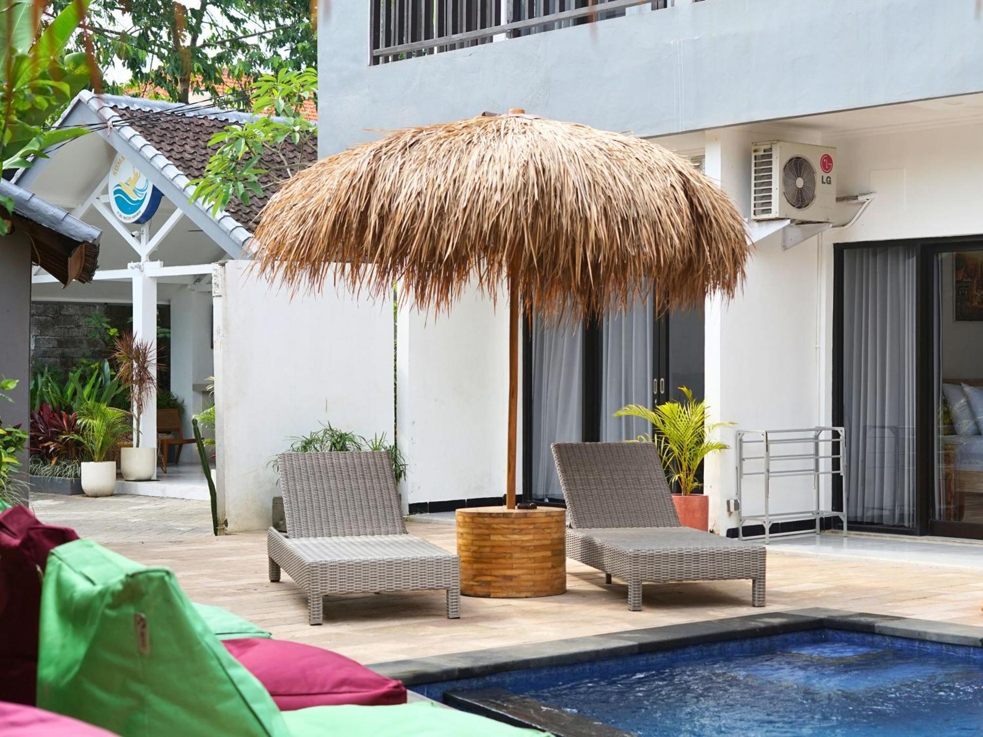 Summer Of Surf Hostel Uluwatu ウンガサン エクステリア 写真