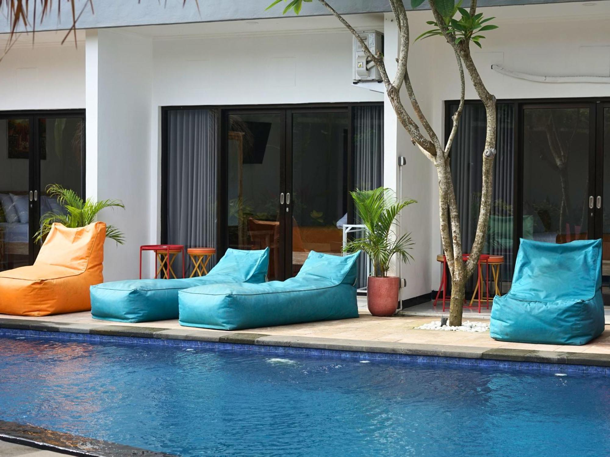 Summer Of Surf Hostel Uluwatu ウンガサン エクステリア 写真